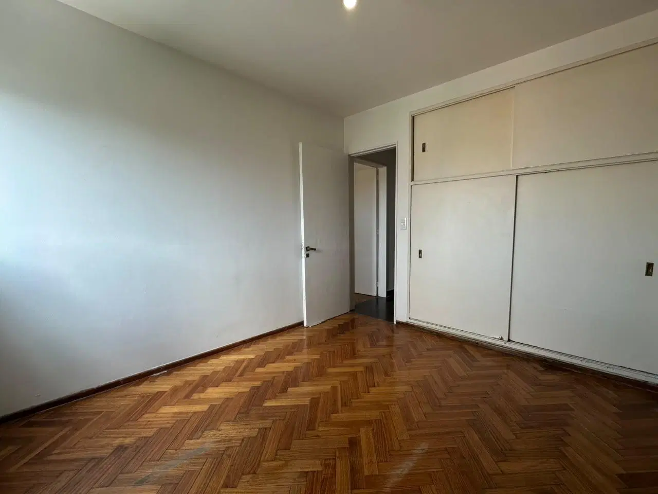 Departamento de dos dormitorios en Ovidio Lagos al 1200, Barrio Lourdes 3