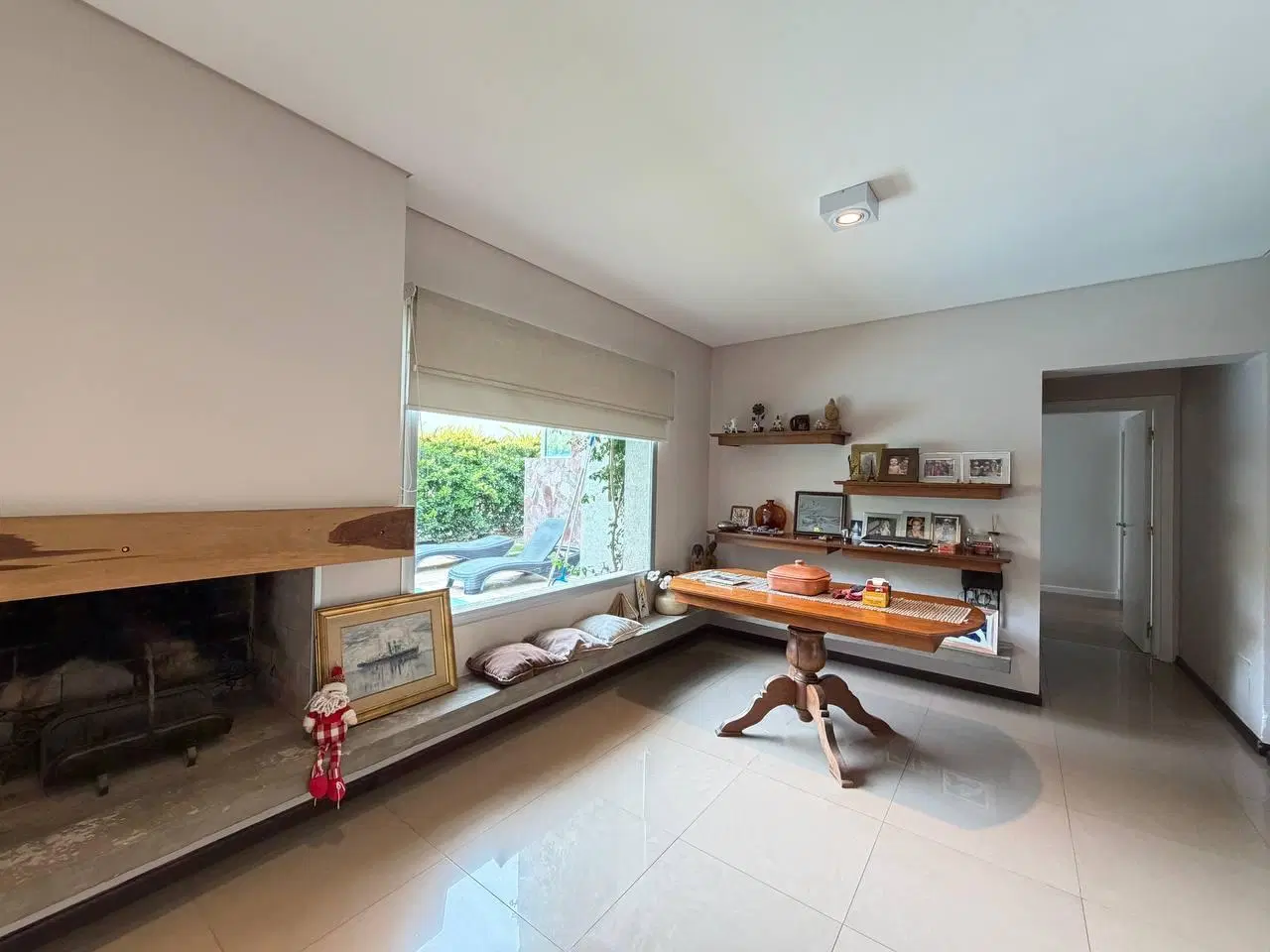 Alquiler: Casa amoblada de 4 dormitorios   comodín c/ pileta. Barrio Cerrado: Miraflores Funes Hills 5