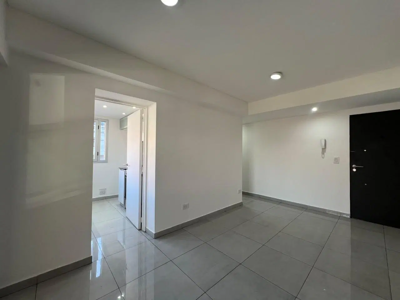 Venta - Departamento de un dormitorio con terraza exclusiva en Echesortu, Rosario 4