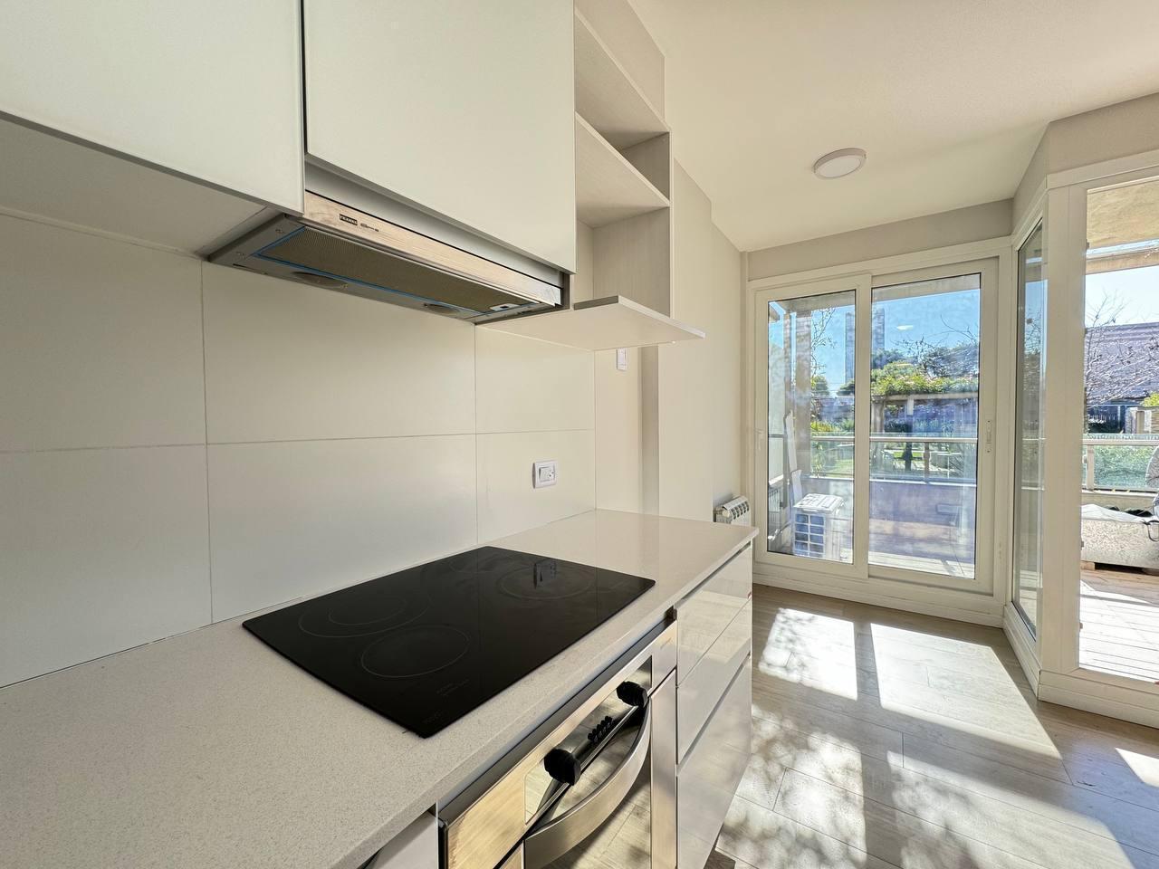 Foto de Alquiler departamento de dos dormitorios con balcón terraza y cochera, imagen 4