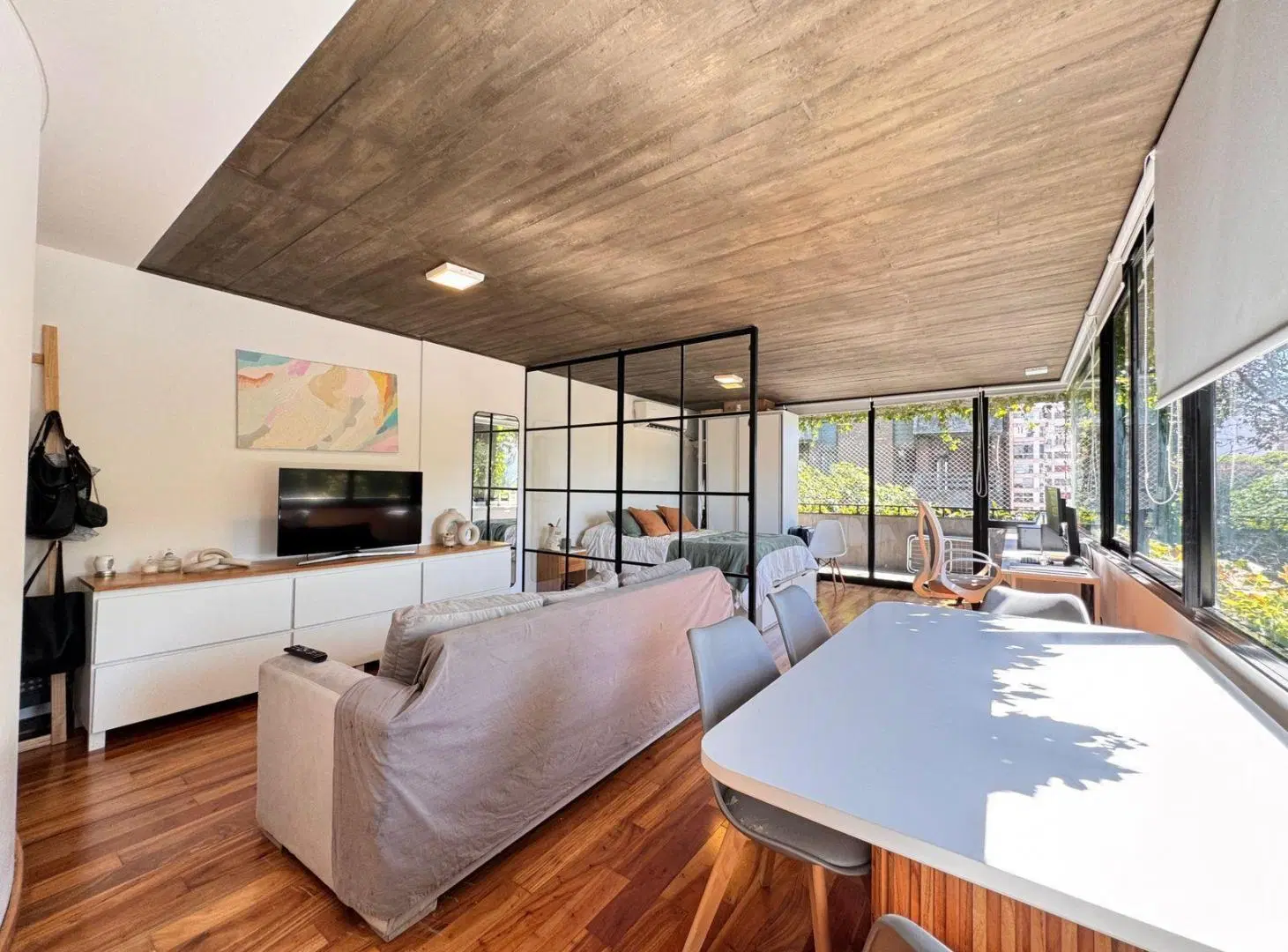 VENTA: Piso exclusivo loft de 47 m2 calidad Obring. Pileta y quincho. Apto Crédito. 3