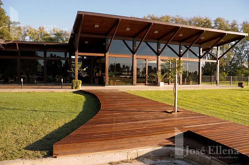 VENTA: terreno de 648 m2 en barrio privado con salida al río Azahares del Paraná, Fighiera, Rosario 2