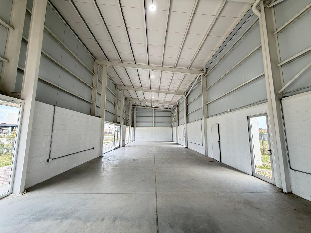 Foto de Venta local en esquina con 185 m2 cubiertos. Don Mateo, Funes, imagen 1