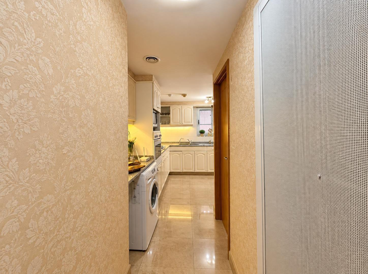 Foto de VENTA: Departamento de dos dormitorios con cochera, vista al rio y, imagen 2
