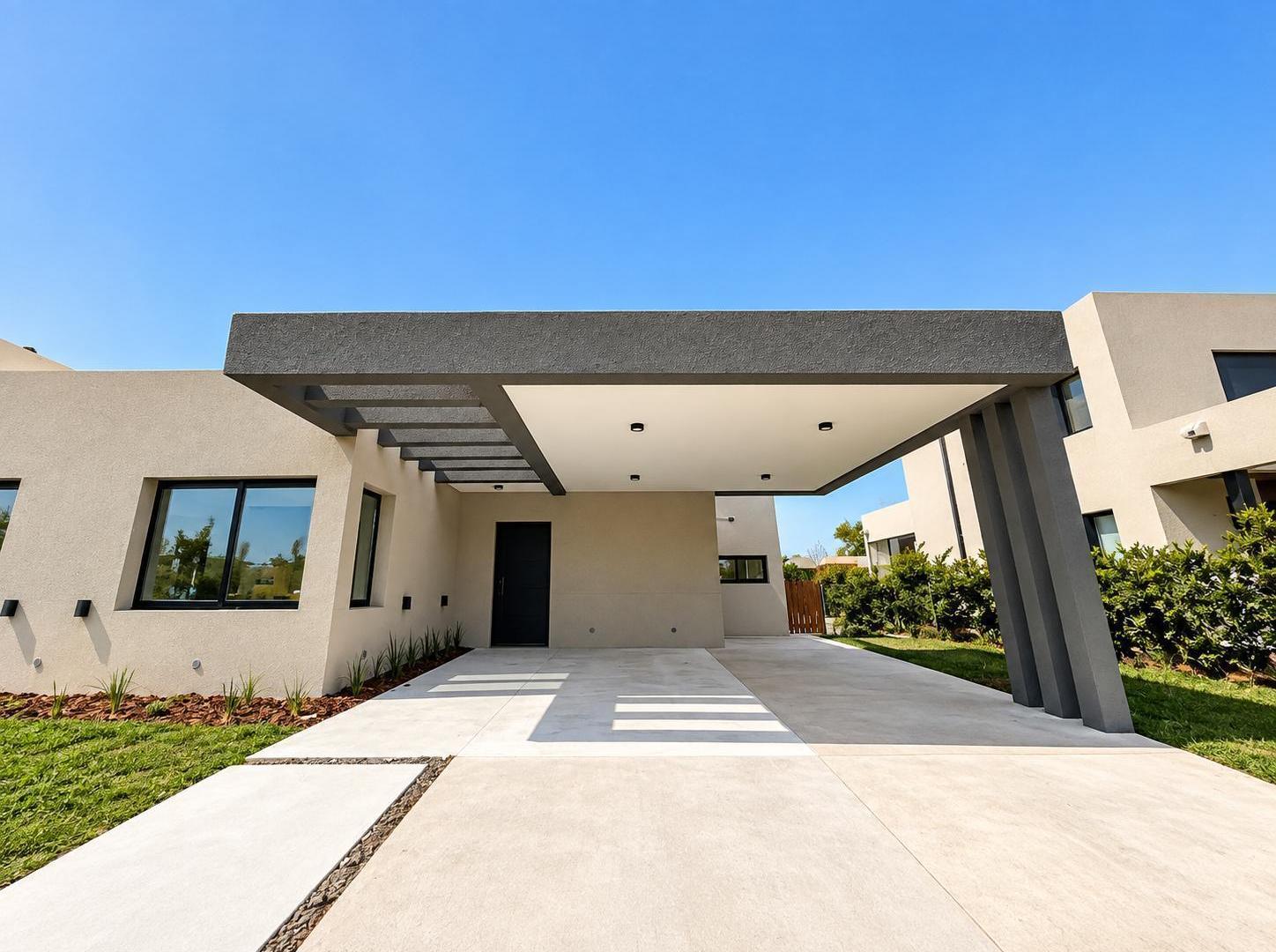 Foto de Venta - Casa de tres dormitorios y cocheras en Vida, Funes, imagen 1