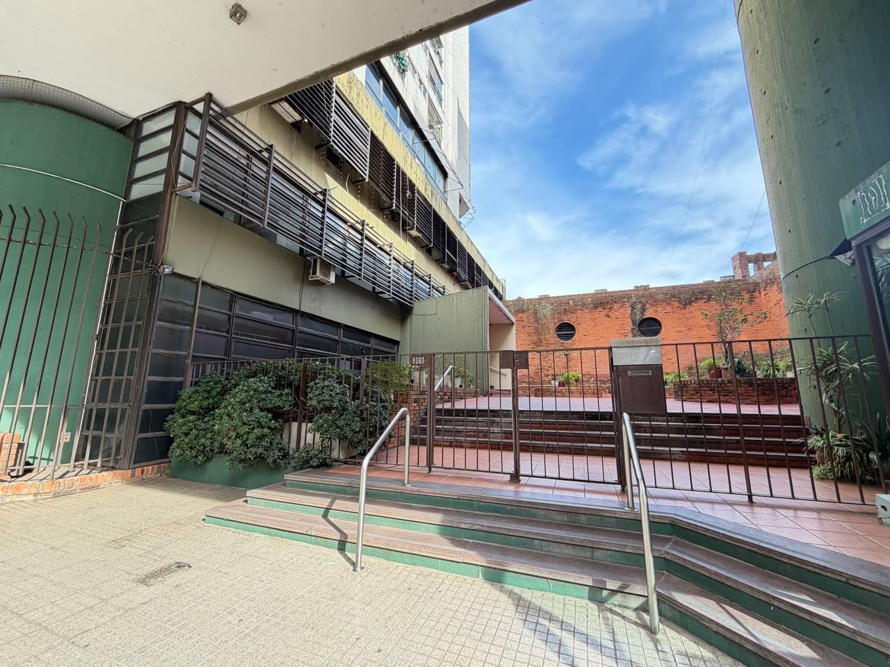 Foto de Venta departamento de tres dormitorios con balcón al frente. Rosario, imagen 4