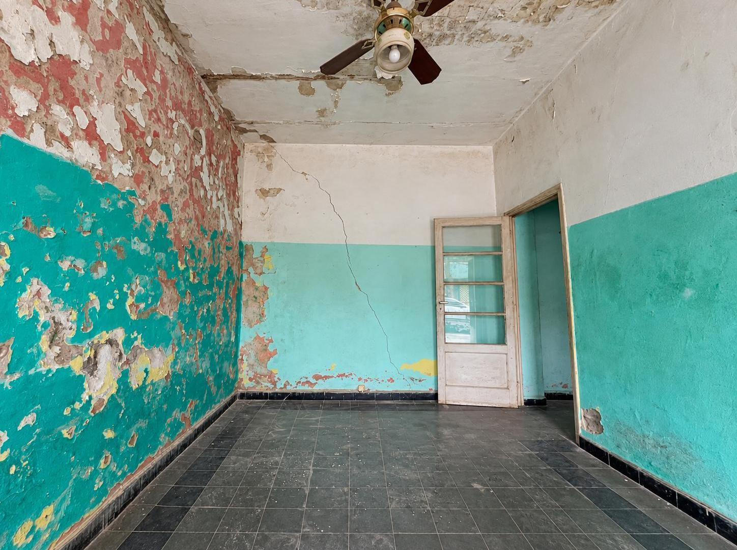 Foto de Casa de dos dormitorios con patio en La Florida. Ideal para reciclado, imagen 4