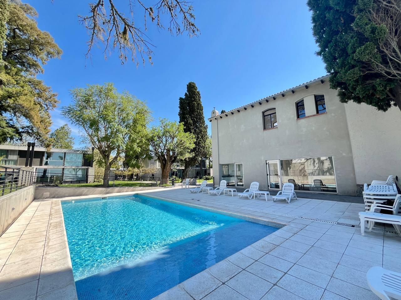 Foto de VENTA: Casa de dos dormitorios, cochera y vista al río en Condominio, imagen 5