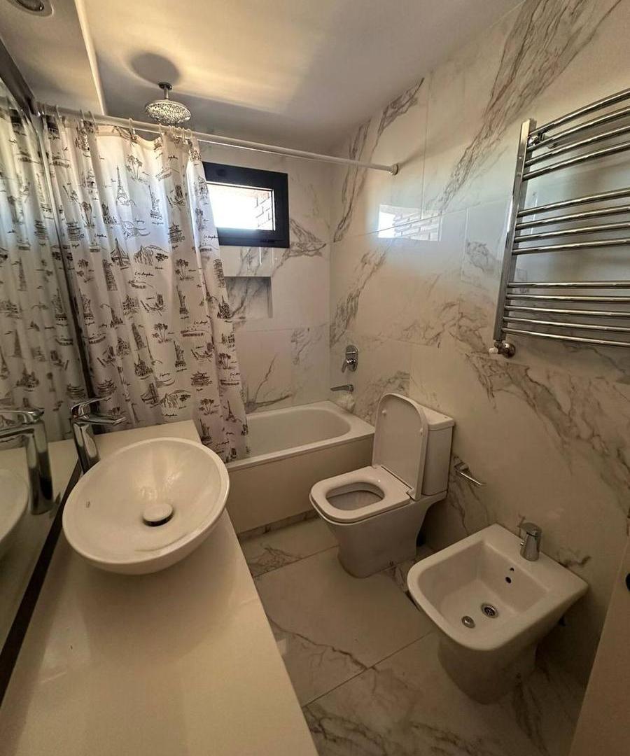 Foto de Alquiler - Departamento de dos dormitorios y balcón, Rosario, imagen 3