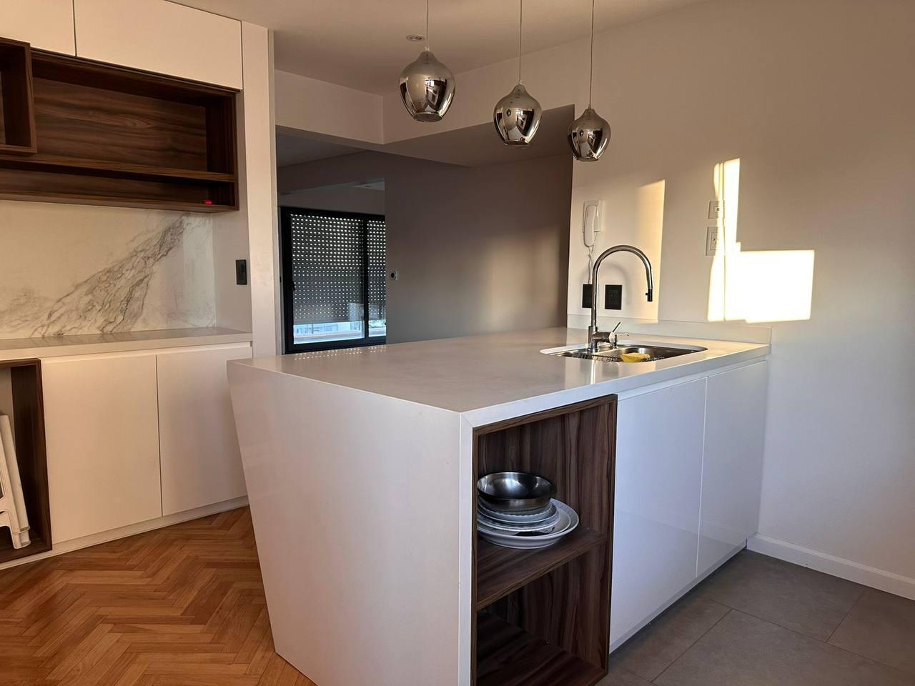 Foto de Alquiler - Departamento de dos dormitorios y balcón, Rosario, imagen 2