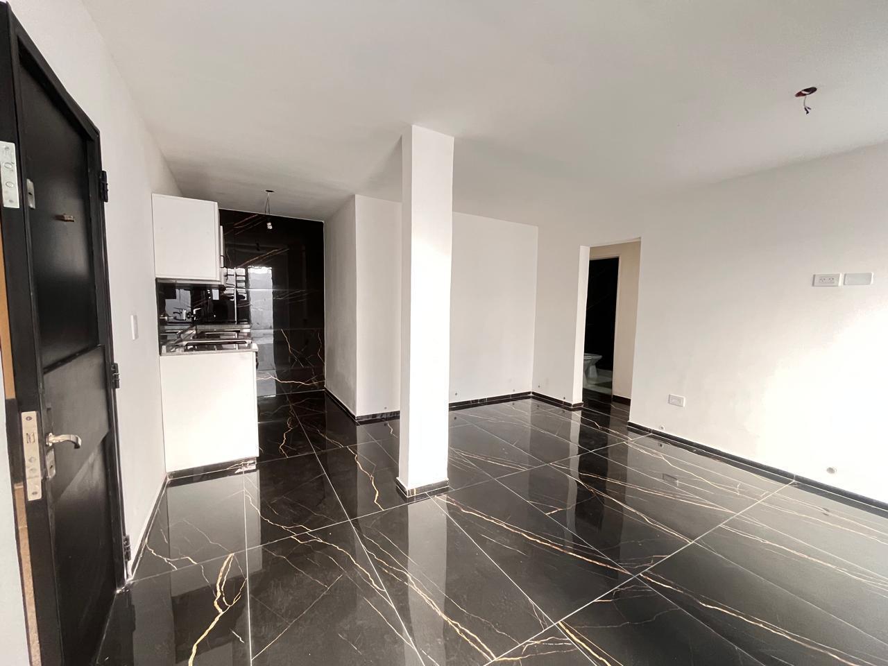 Foto de ALQUILER - Casa de pasillo de dos dormitorios y patio en Républica de, imagen 4