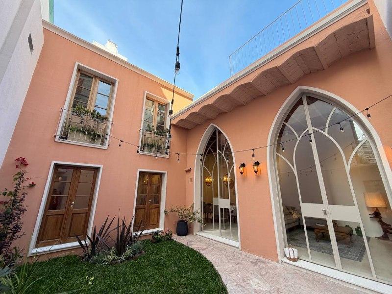 Foto de Venta casa de pasillo de tres dormitorios reciclada con jardín y pileta, imagen 3