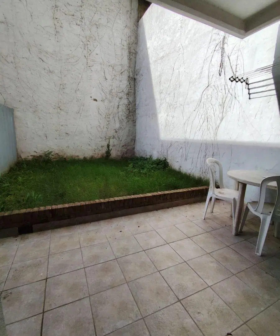Departamento Monoambiente PB con Patio/Jardin SUPER lUMINOSO ubicado a mts del Hospital Italiano 5