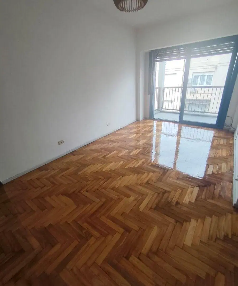 ALMAGRO 2 Ambientes al Frente con Balcón – Excelente Ubicación y Luminosidad 4
