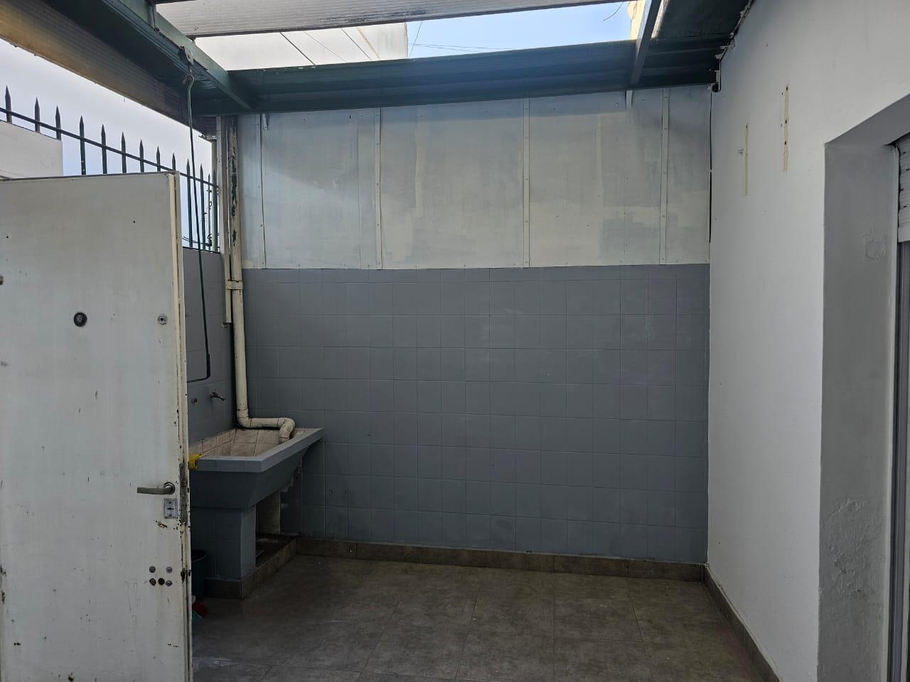 Foto de VENTA PH 2 AMB CIUDAD MADERO, imagen 3