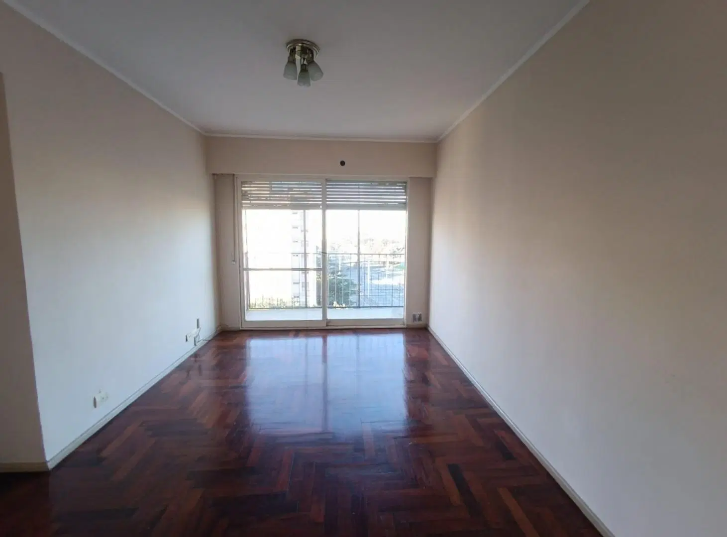Departamento de 3 ambientes con cochera 5