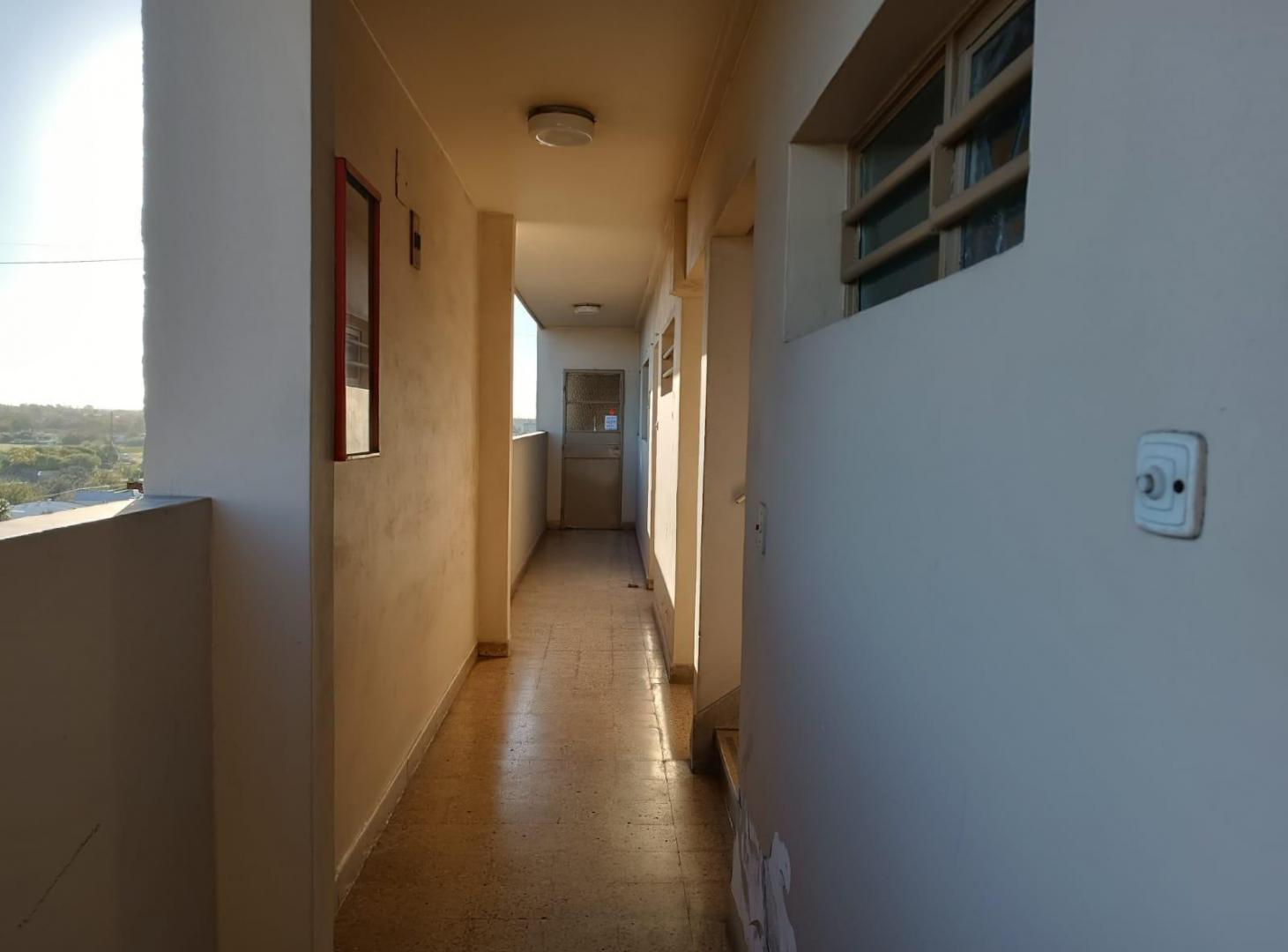 Foto de Departamento de 3 ambientes con cochera, imagen 2