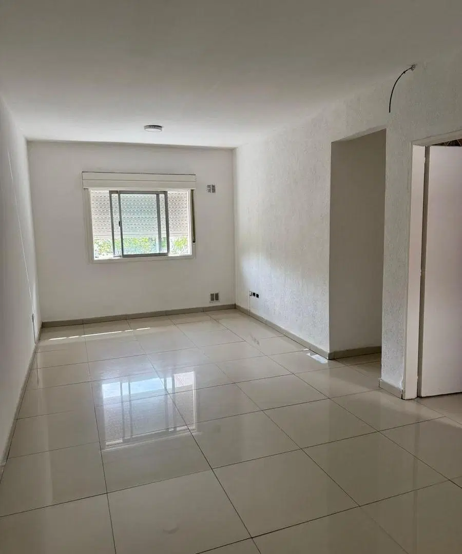 Departamento 3 de Ambientes con excelente ubicación 3