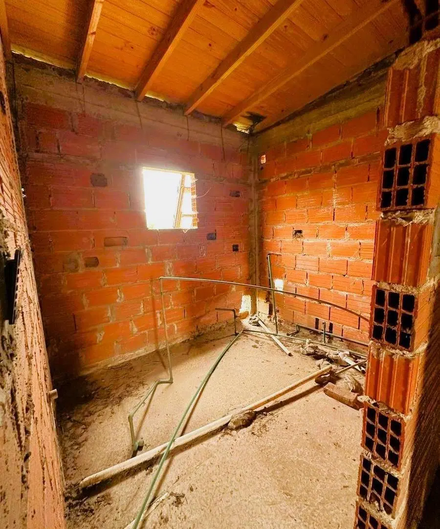 Terreno con construcción en Carlos Spegazzini 5