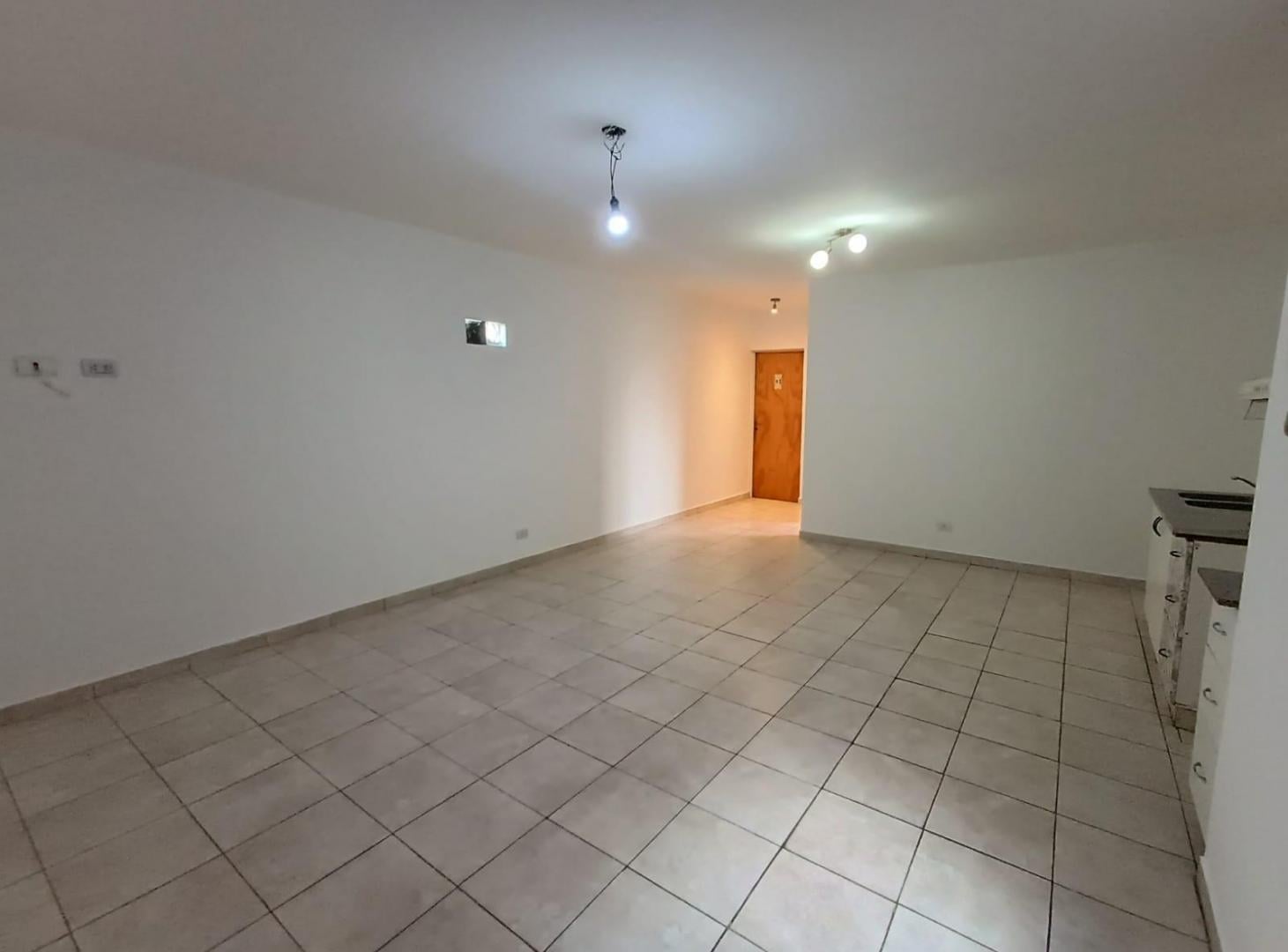 Foto de Departamento Tipo PH 2 ambientes - Tapiales, imagen 2