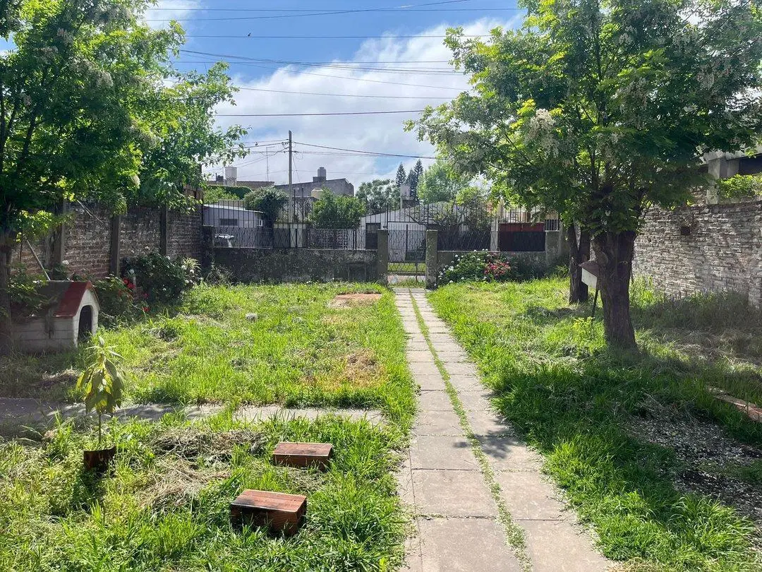 Terreno en venta en El Palomar 4
