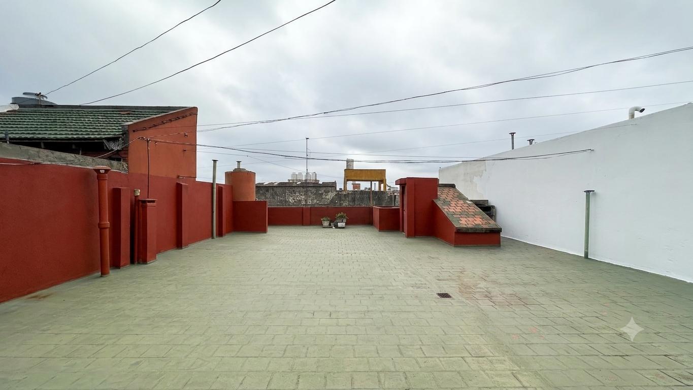 Foto de Venta Casa de 6 ambientes en La Tablada, imagen 5