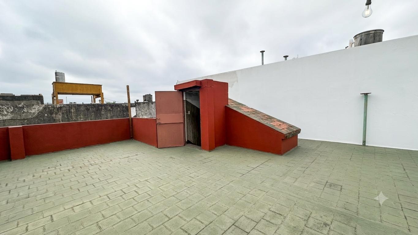 Foto de Venta Casa de 6 ambientes en La Tablada, imagen 4