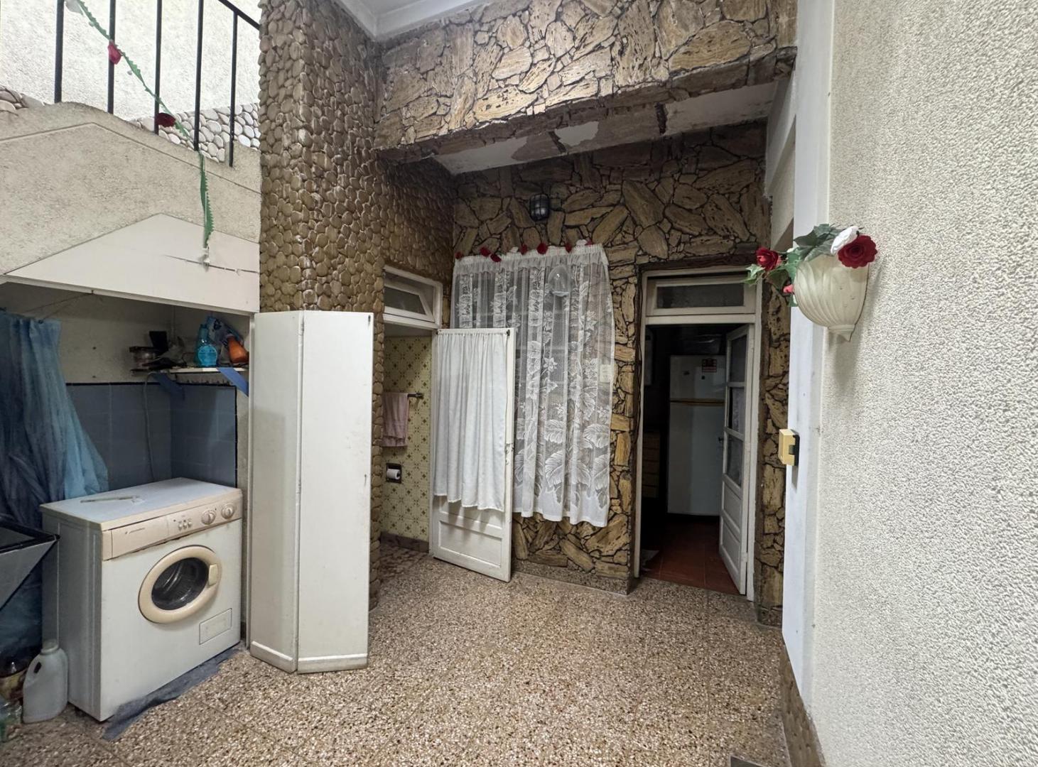 Foto de Casa de 6 ambientes en Liniers, imagen 4