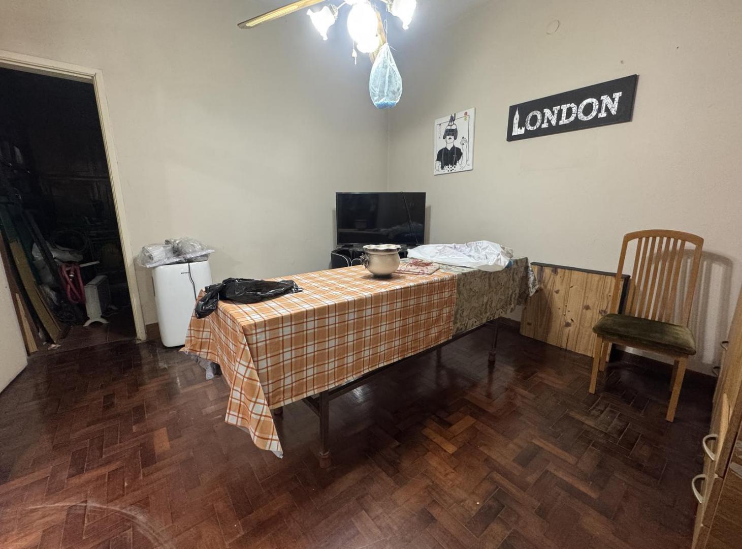 Foto de Casa de 6 ambientes en Liniers, imagen 5