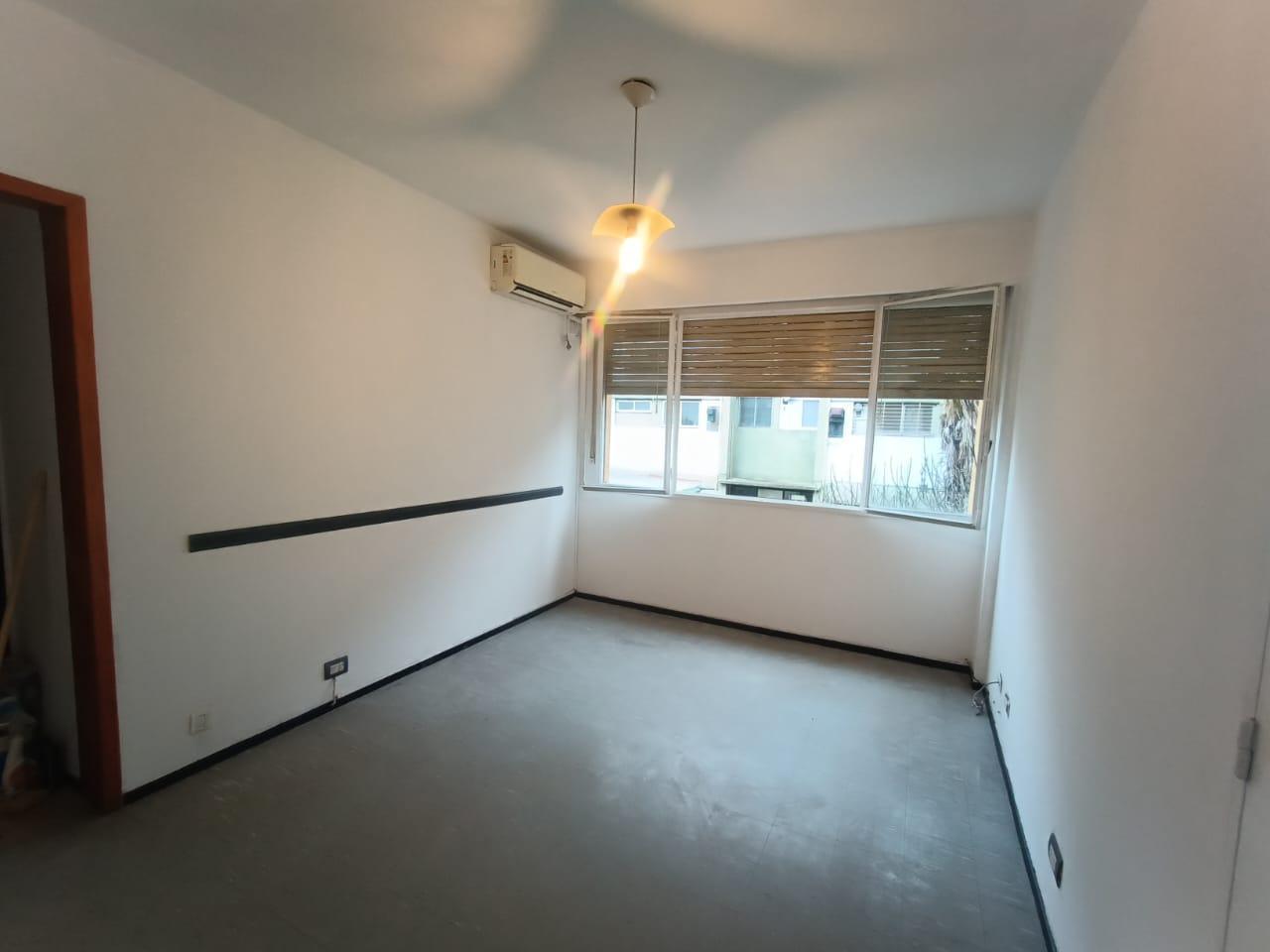 Foto de Departamento de 3 ambientes con cochera, imagen 2