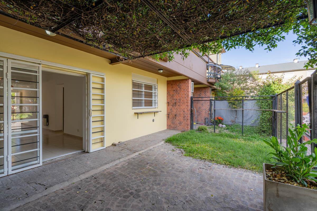 Foto de PH en venta de 2 ambientes con patio y cochera, imagen 4