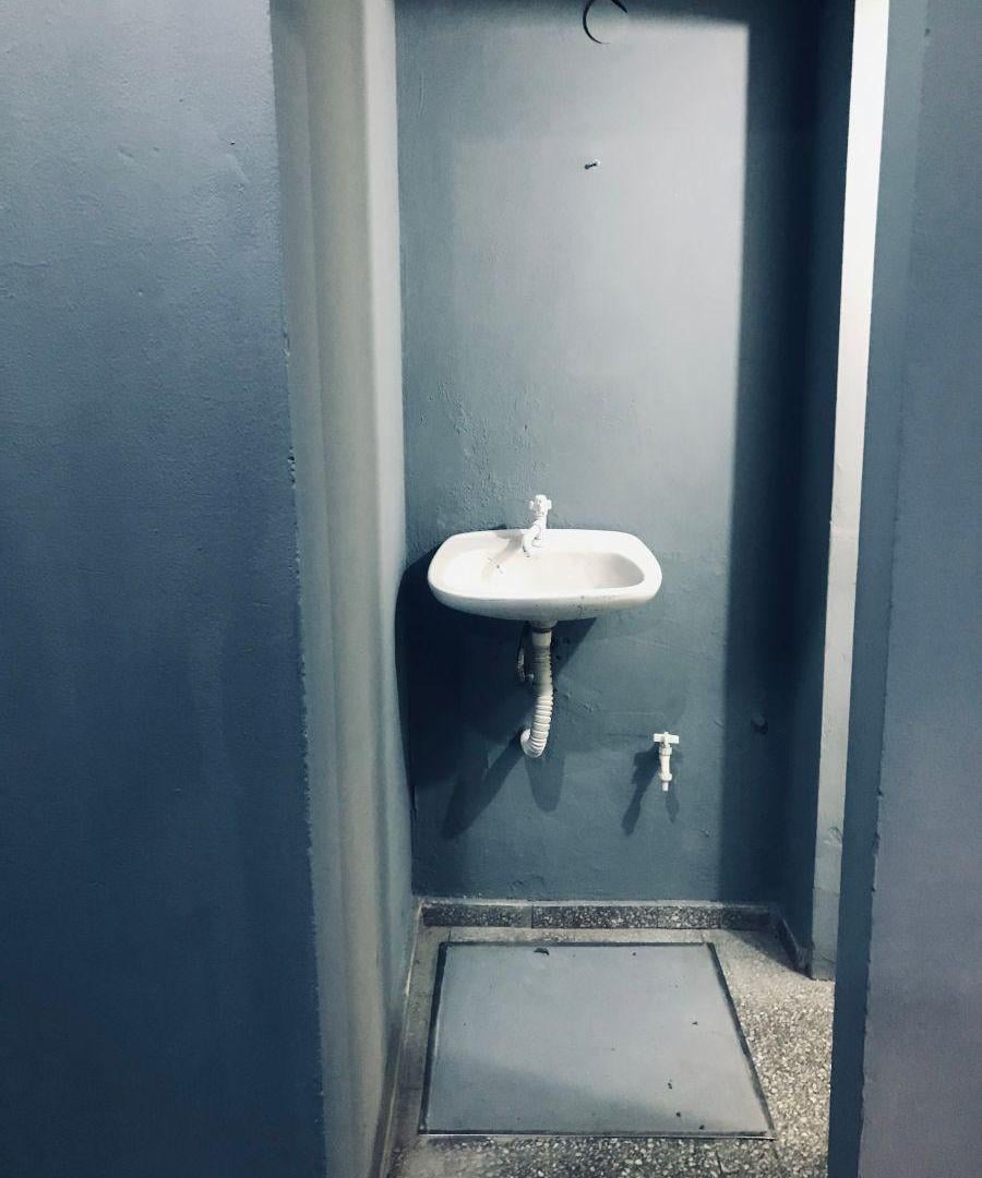 Foto de Alquiler Local de 35 m² en esquina en Quilmes, imagen 4