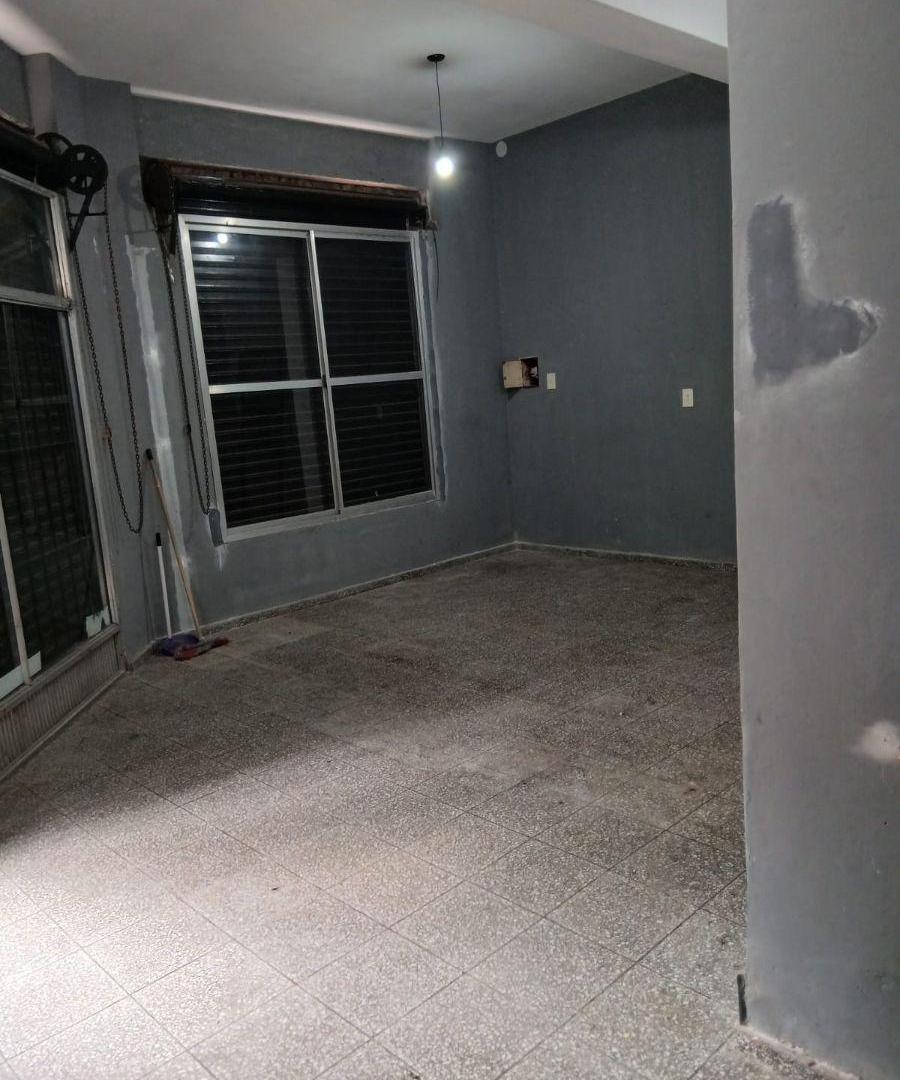 Foto de Alquiler Local de 35 m² en esquina en Quilmes, imagen 2