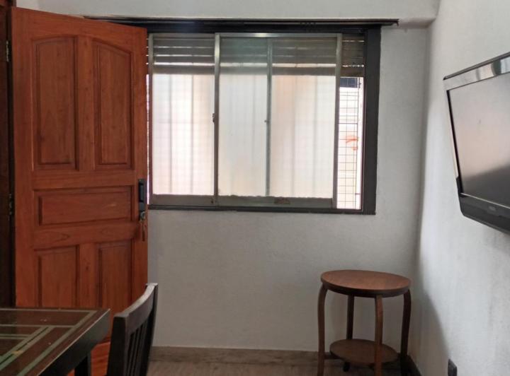 CASA CON DOS DEPTOS INDEPENDIENTES EN VENTA SOBRE LOTE PROPIO EN FLORES CON PATIO Y TERRAZA 4