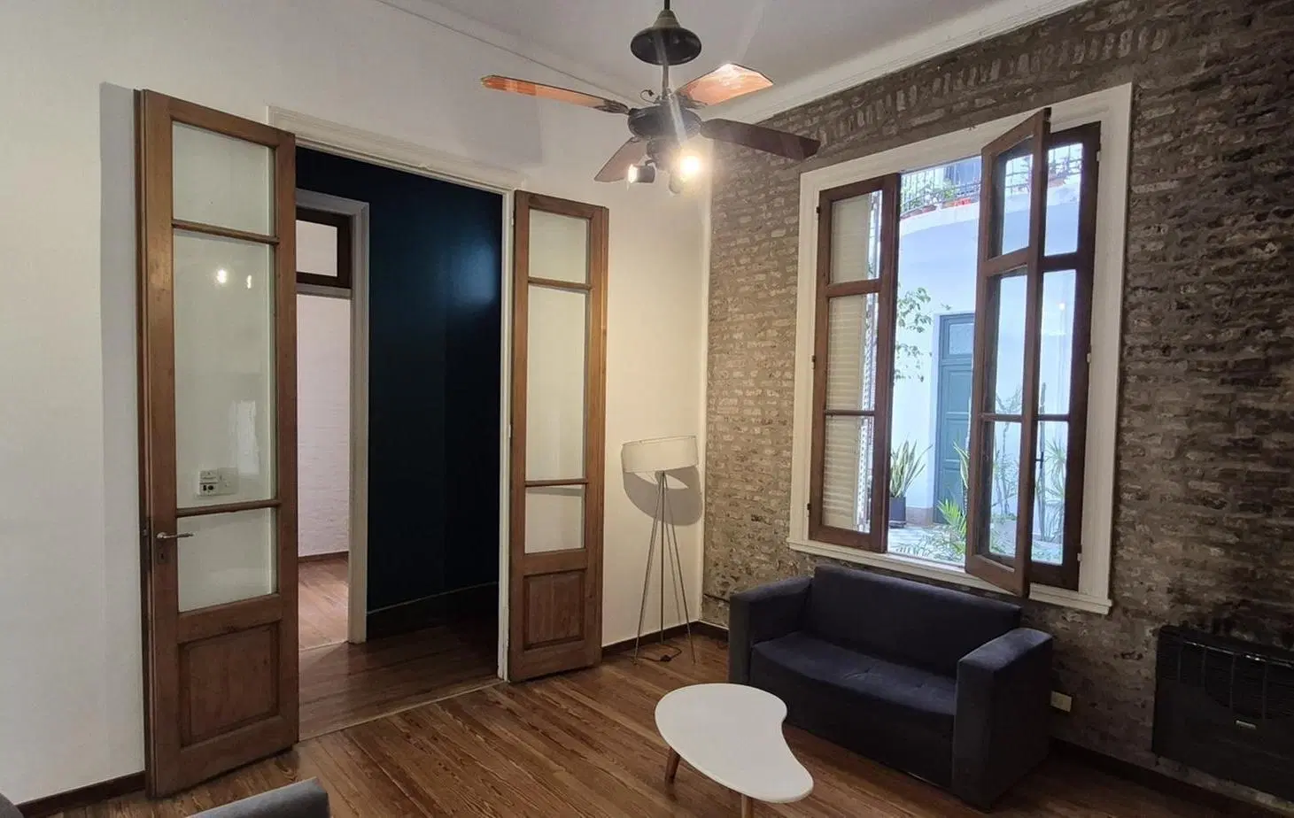 DEPARTAMENTO EN VENTA DE 4 AMBIENTES CON ESCRITORIO EN FAMOSO PASAJE GENERAL PAZ BARRIO COLEGIALES 2