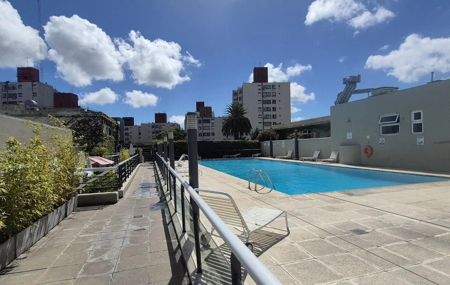 DEPARTAMENTO EN VENTA DE 3 AMBIENTES CON BAULERA Y COCHERA EN COLEGIALES COMPLEJO LA ALGODONERA 2
