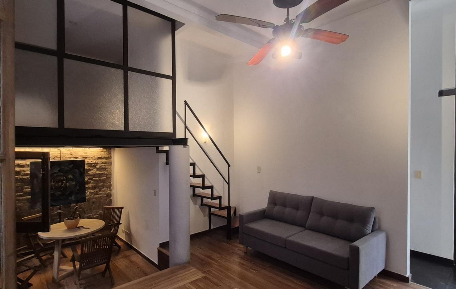 Foto de DEPARTAMENTO EN VENTA DE 4 AMBIENTES CON ESCRITORIO EN FAMOSO PASAJE, imagen 4