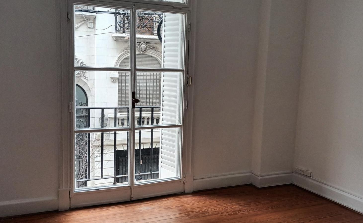Foto de DEPARTAMENTO DE 3 AMBIENTES EN VENTA A MEDIA CUADRA DEL ALTO PALERMO, imagen 2