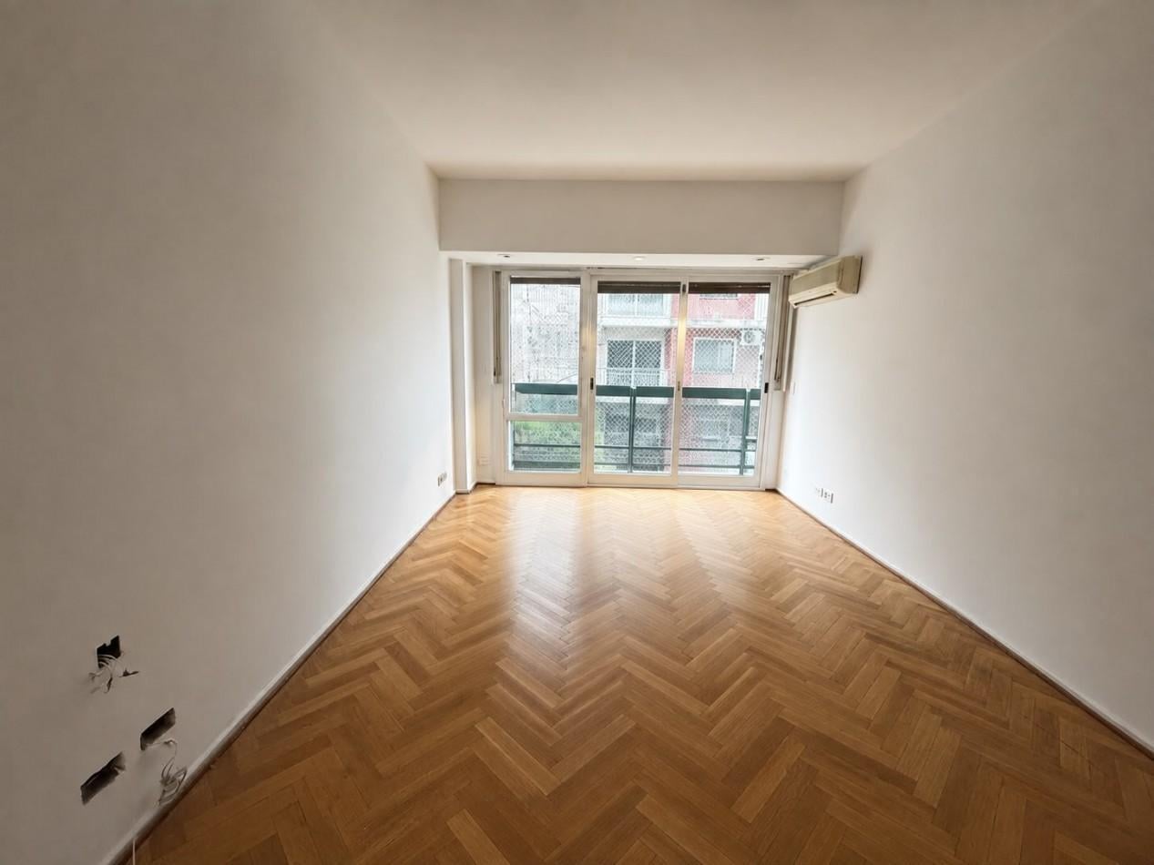 Foto de EXCELENTE DEPARTAMENTO EN VENTA - RECOLETA - 4 AMB CON ESCRITORIO, imagen 2