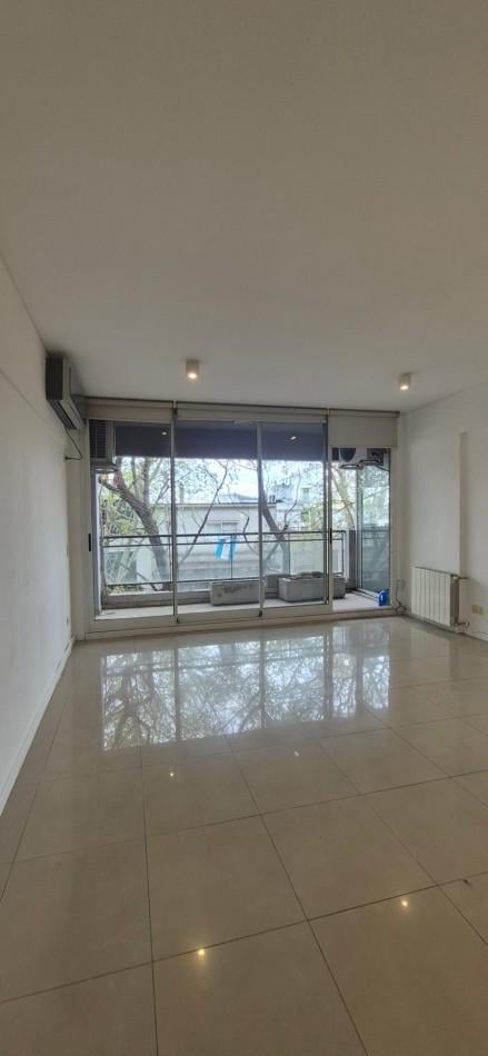 Foto de DEPARTAMENTO DE 3 AMBIENTES EN ALQUILER CON COCHERA EN LA MEJOR ZONA DE, imagen 1