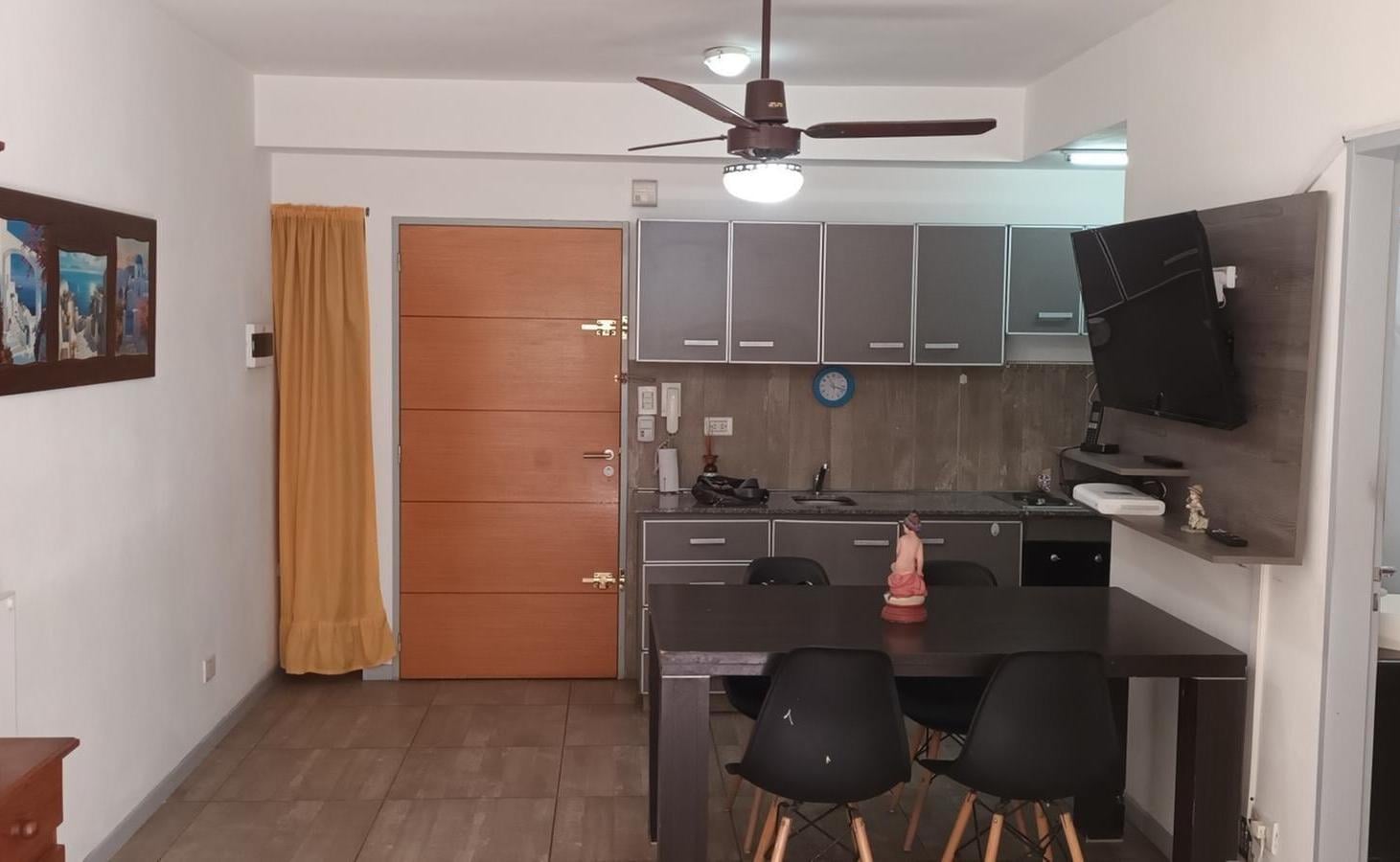 DEPARTAMENTO DE 2 AMBIENTES EN VENTA BARRIO DE SAN CRISTOBAL EDIFICIO MODERNO BAJAS EXPENSAS