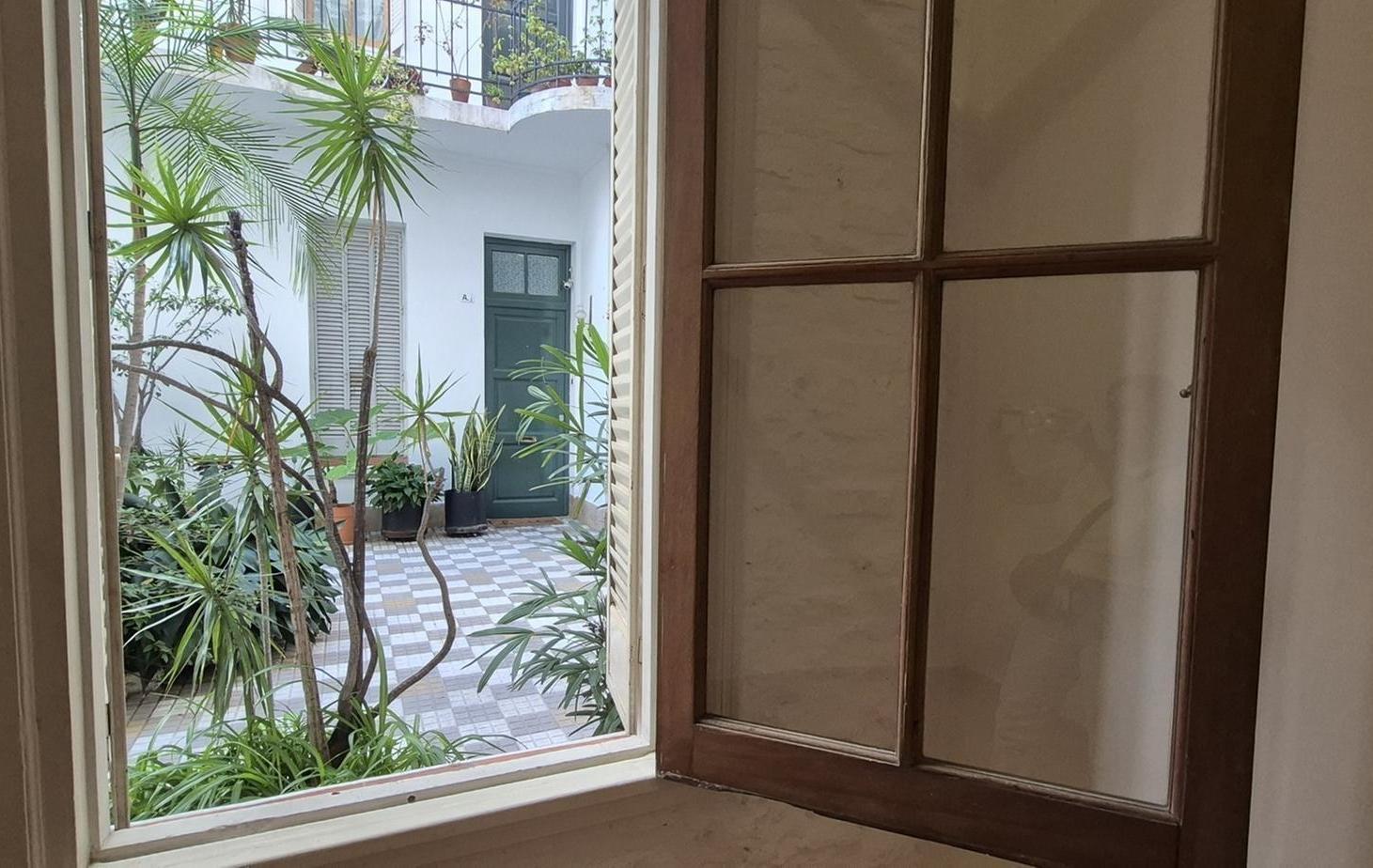 Foto de DEPARTAMENTO EN VENTA DE 4 AMBIENTES CON ESCRITORIO EN FAMOSO PASAJE, imagen 4