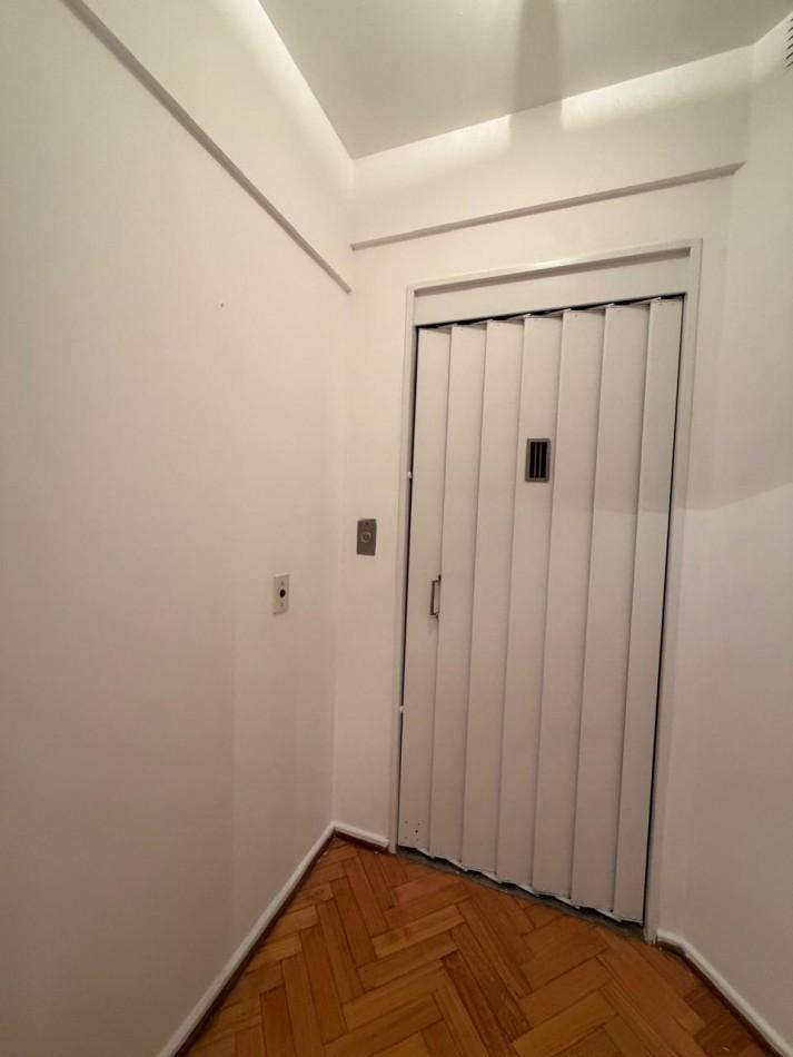 Foto de EXCELENTE DEPARTAMENTO EN VENTA - RECOLETA - 4 AMB CON ESCRITORIO, imagen 4