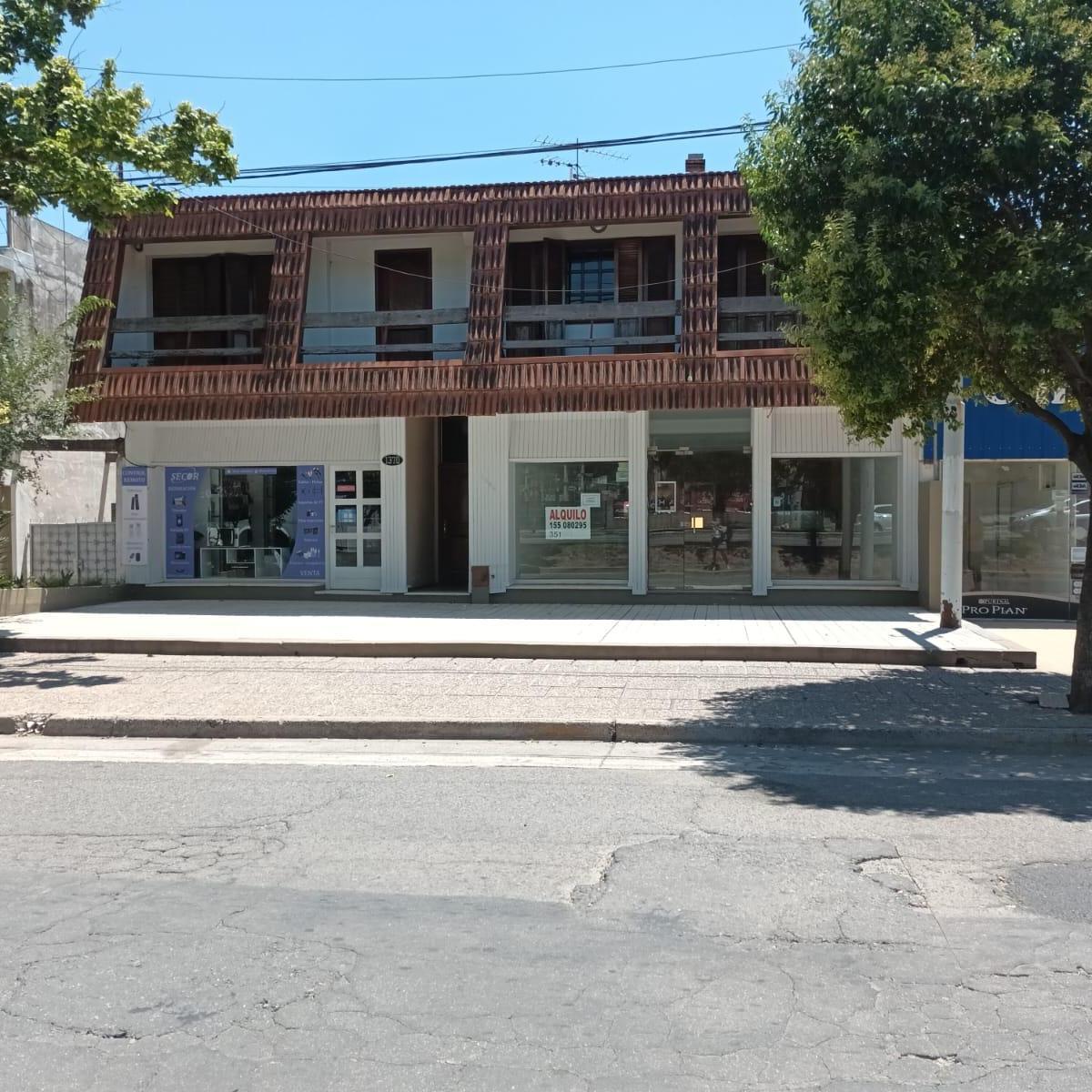 Gran Oportunidad Venta Local Comercial de 75 m² en Villa Carlos Paz - Cba. 2