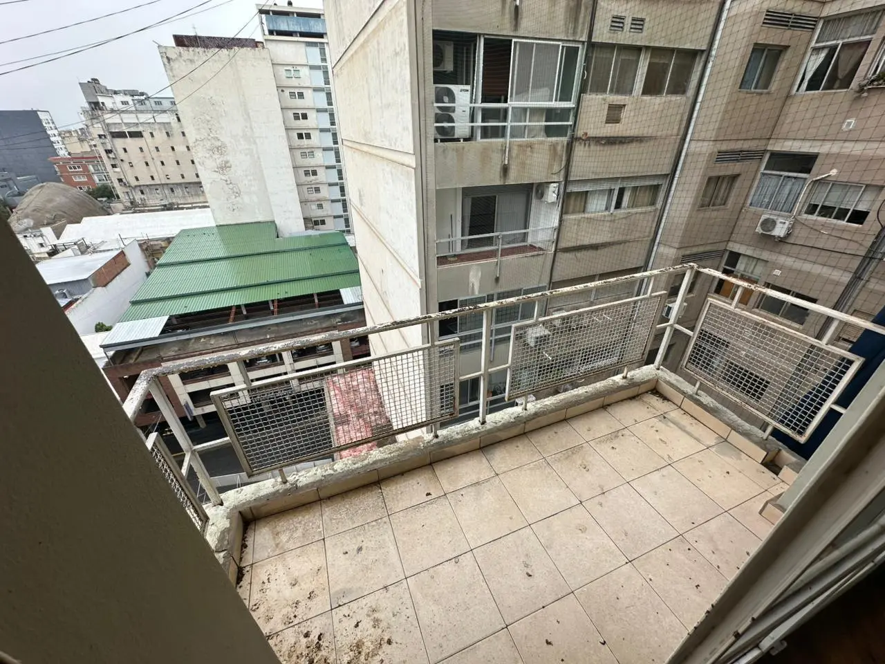 AMPLIO LIVING - BALCON - 2 BAÑOS - 105M2 3