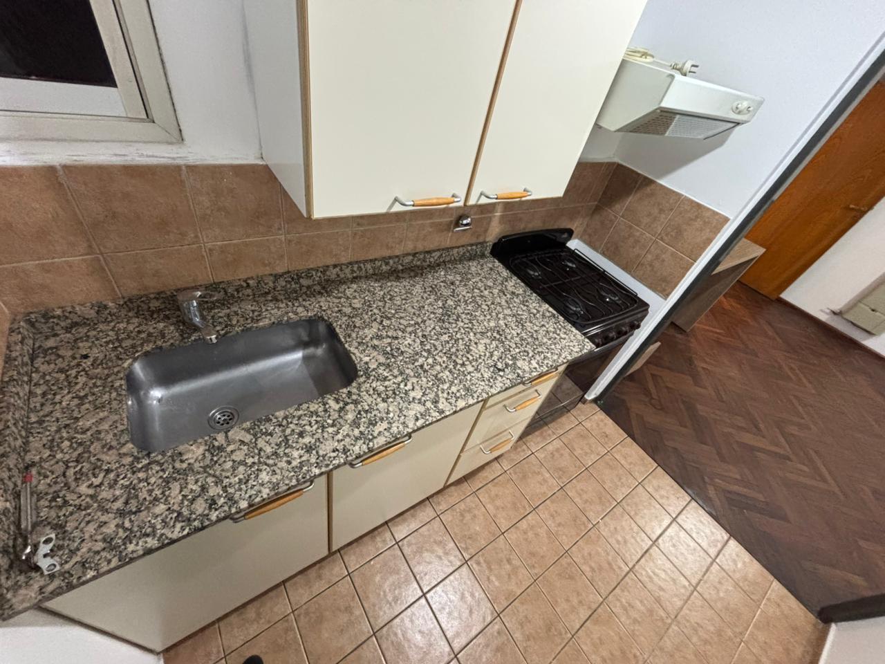 Foto de A METROS DE NUEVA CORDOBA - 1 DORMITORIO - AIRE ACONDICIONADO -, imagen 3