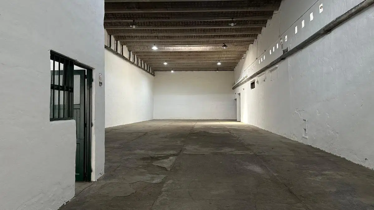 GALPON - GRAL BUSTOS - 450M2 - OFICINAS PRIVADAS 1