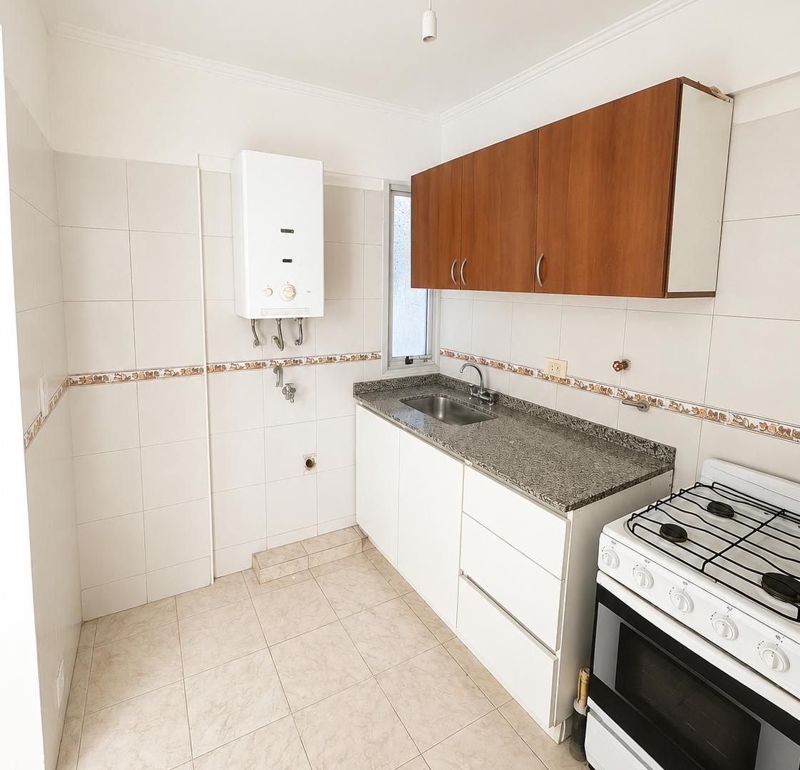 Foto de VENTA - DPTO 1 DORM - 14 AÑOS DE ANTIGUEDAD - B° ALBERDI, imagen 5