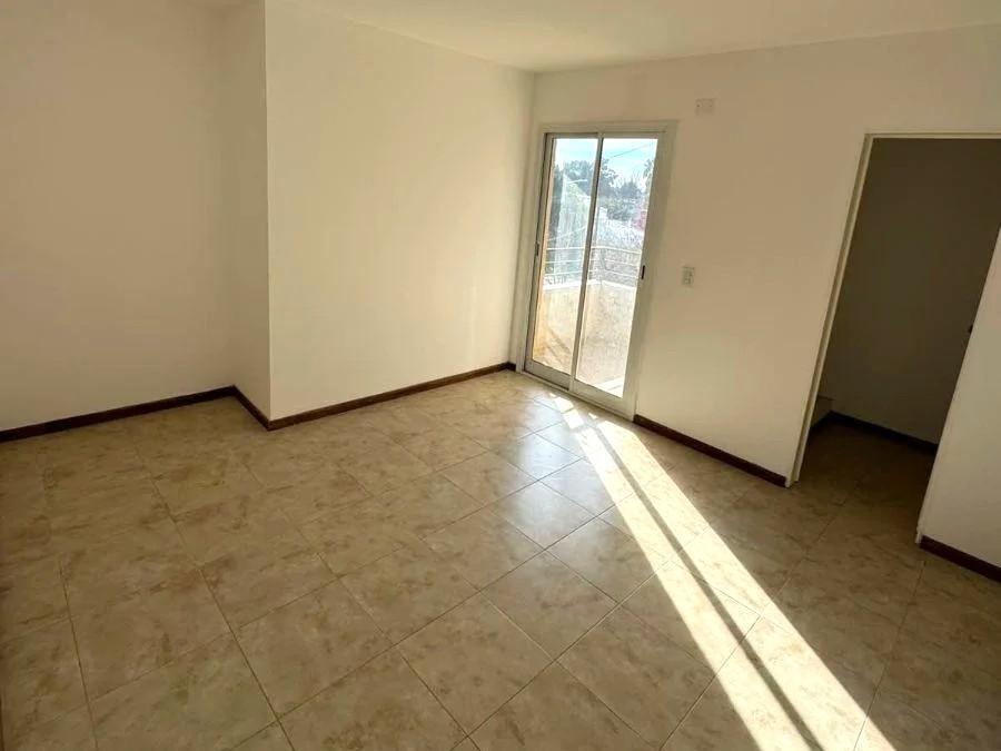 Foto de ALQ - DPTO 3 DORM,2 BAÑOS,DOBLE BALCON CON ASADOR + COCHERA, imagen 3