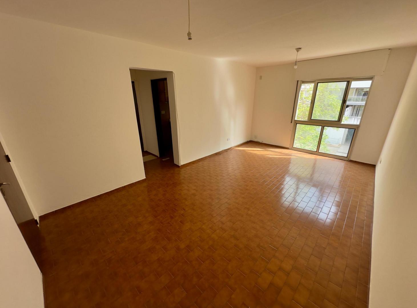 ALQ - 1 DORM - COCINA SEPARADA - GRAL PAZ
